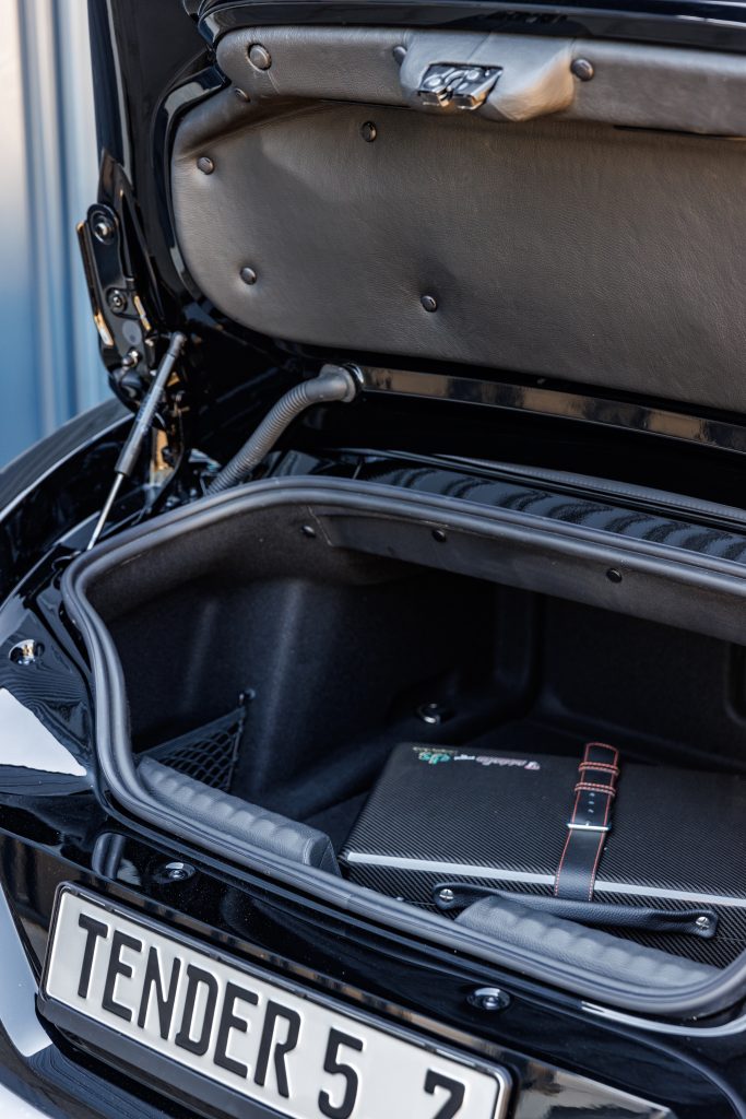 TENDER_5_7 Leder schwarz gesteppt (36)